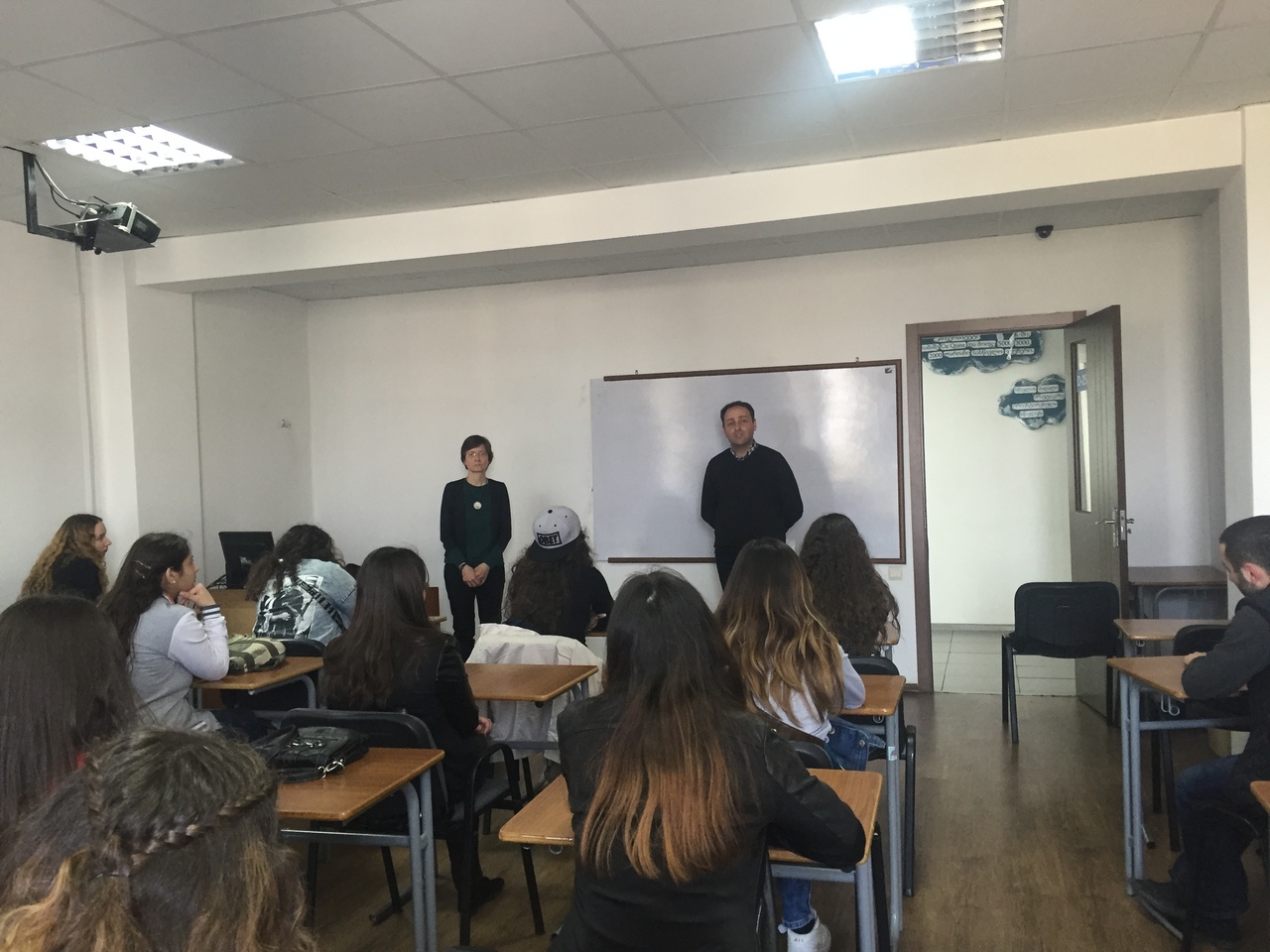 LCC International University-ს პროფესორის ლექციები კავკასიის უნივერსიტეტში